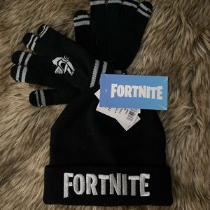 Fortnite Black Kids Beanie and Gloves Set